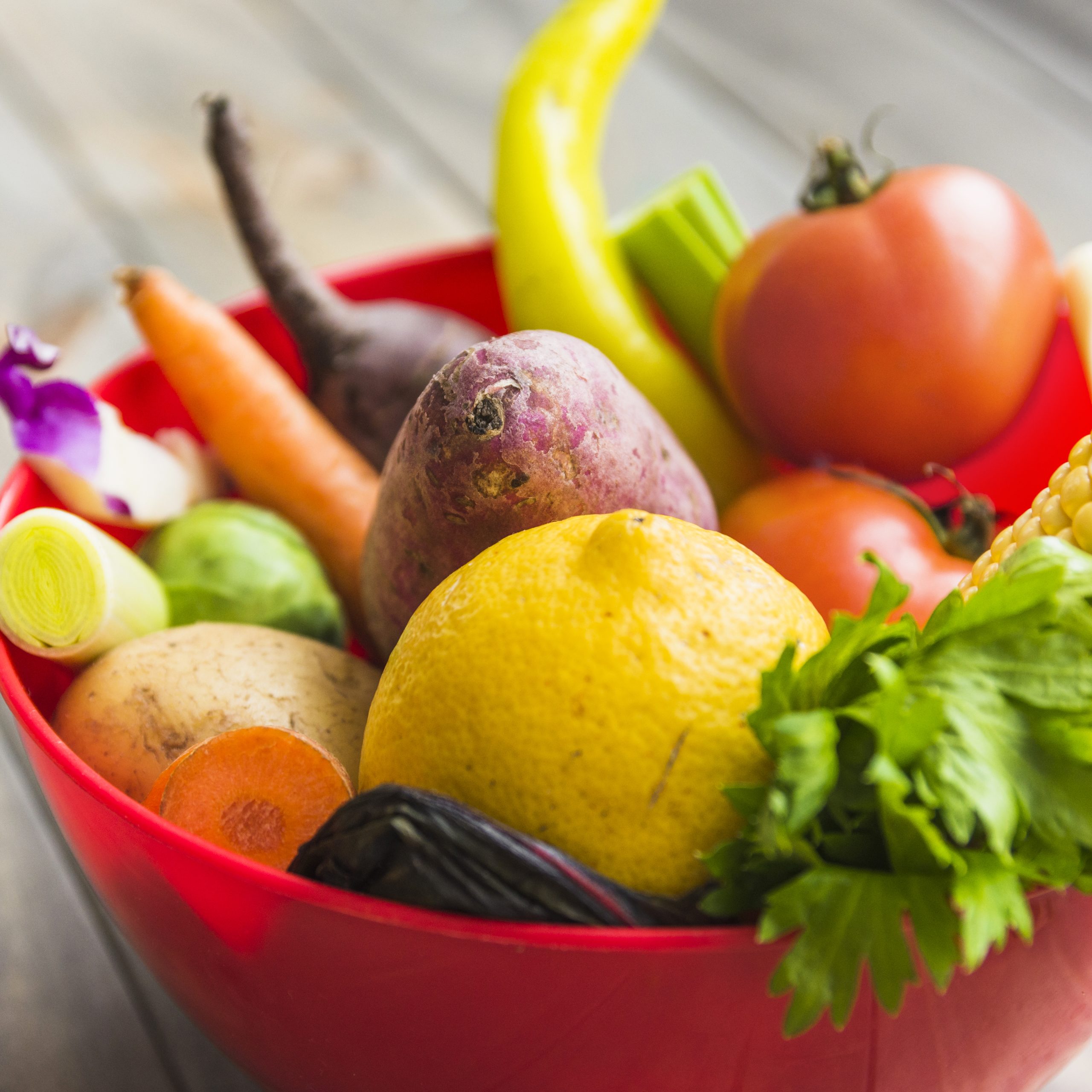 Fresh and Seasonal: Incorporating Summer Fruits and Vegetables into Your Diet